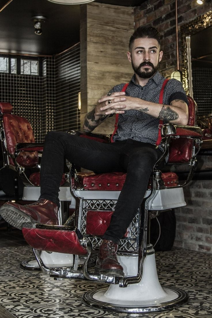 Денис Викторович Фролов, Младший барбер ART BARBERSHOP